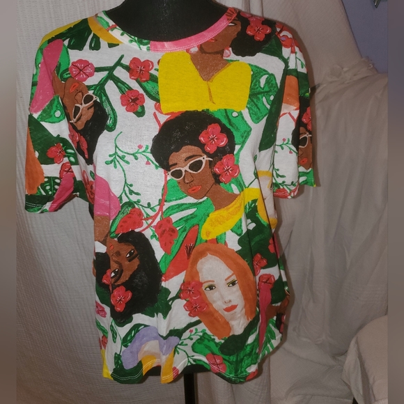 Zara Tops - Zara colorful t shirt with faces